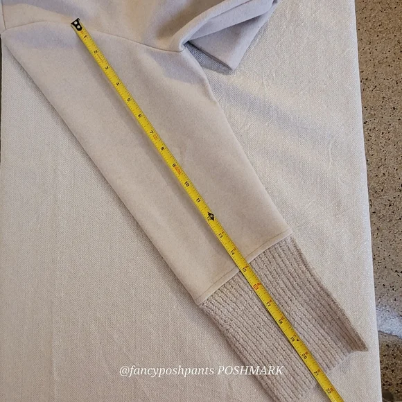 new!BANANA REPUBLIC fine structured ribknit turtleneck special split cuff detail - Picture 16 of 17